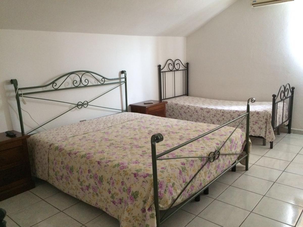 Lo Scoglio Hotel Castelnuovo del Garda Bagian luar foto